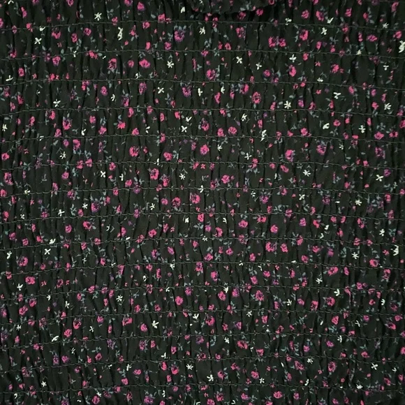 Wild Fable Mock Neck Floral Top - Picture 7 of 8